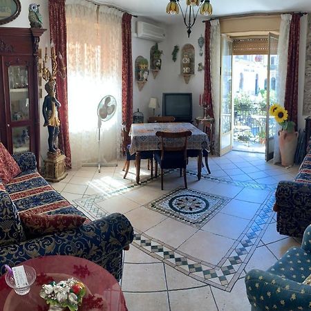 شقة Casa Antica Savoia تاورمينا المظهر الخارجي الصورة