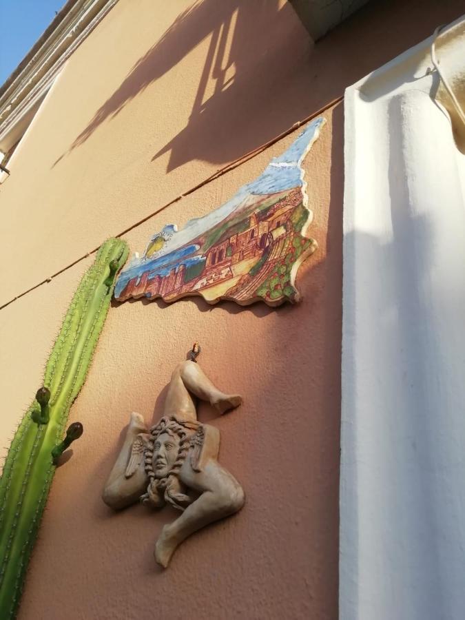 شقة Casa Antica Savoia تاورمينا المظهر الخارجي الصورة