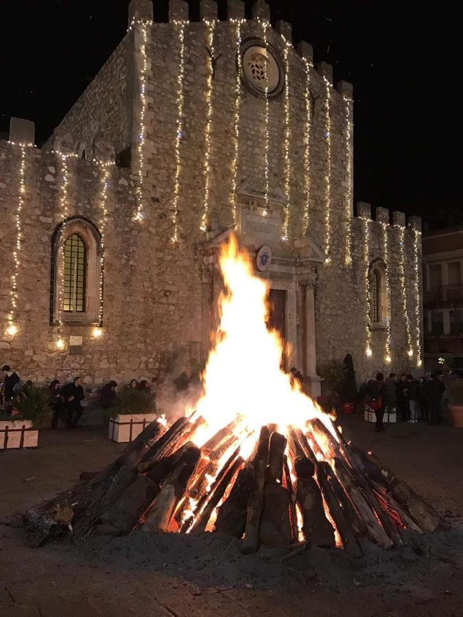 شقة Casa Antica Savoia تاورمينا المظهر الخارجي الصورة